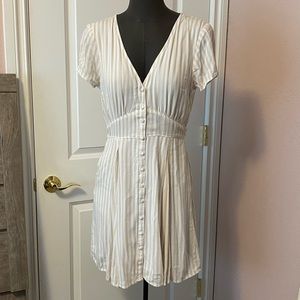 Striped tie back pleated button down sun dress